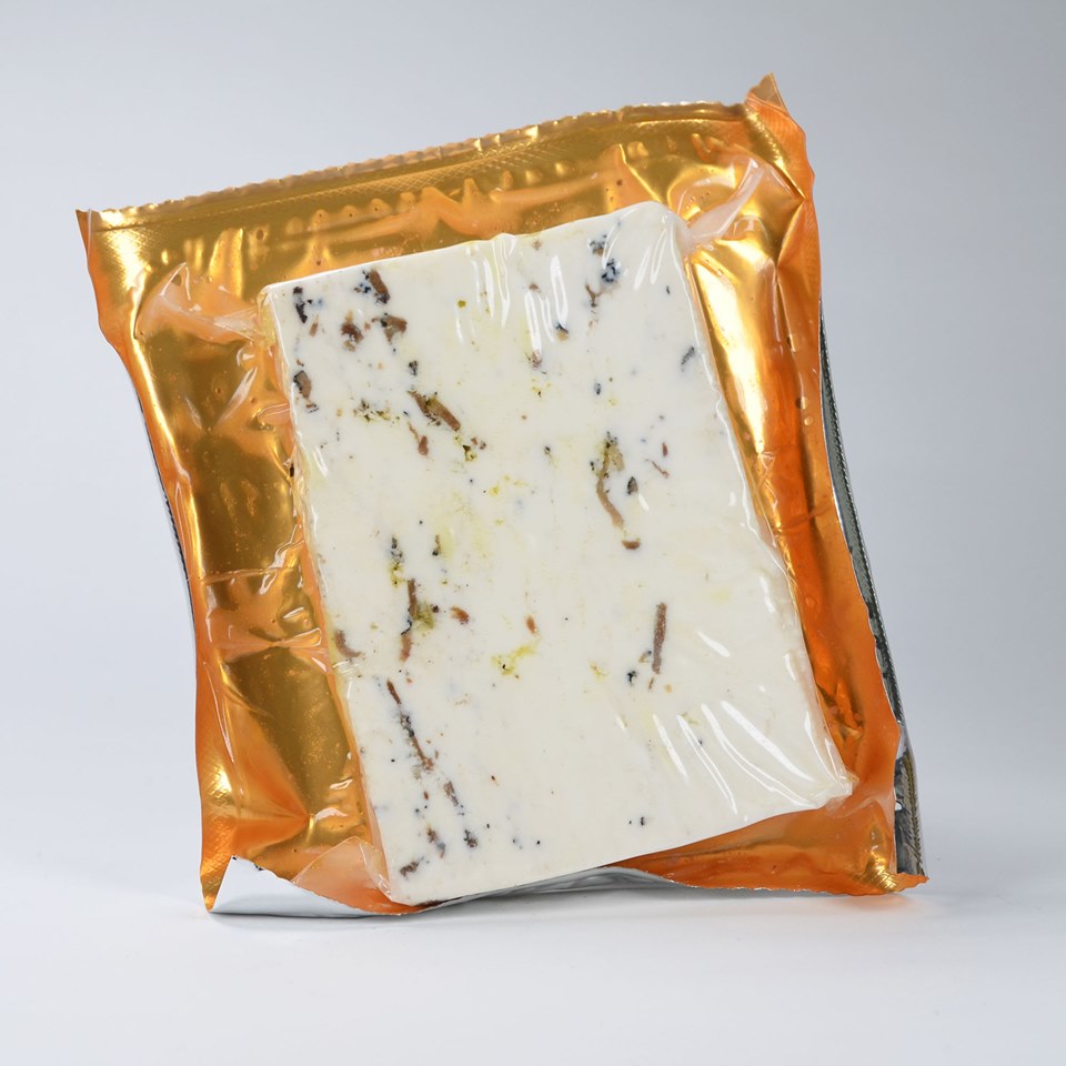 Козе сирене с трюфели вакуум опаковка